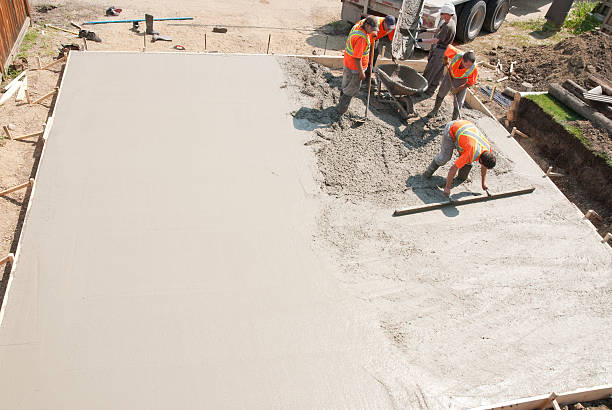 Best Concrete Driveway Installation  in Augusta, AR